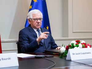 To już jest dom wariatów. Minister ostro o Czaputowiczu