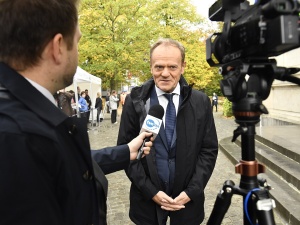 Minister: Donald Tusk i jego ekipa byli jak taki pijak, który wyprzedawał meble z domu