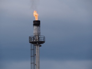 Ekspert: Nasi sąsiedzi chcą sprowadzać gaz z Polski