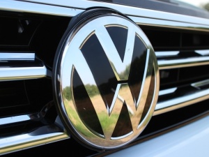 Porozumienie podpisane. S w Volkswagen Poznań dogadała się z Zarządem w sprawie rozliczenia dni bez pracy