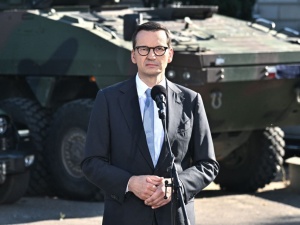 Film Agnieszki Holland uderza w polskie służby mundurowe. Premier zabrał głos
