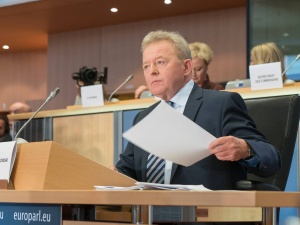 Wygląda to na jakiś pretekst. Wojciechowski zdziwiony polityką Ukrainy ws. zboża