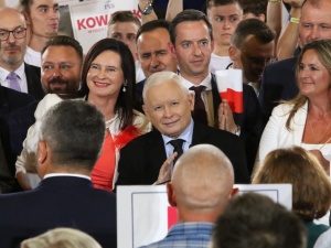 PiS powiększa przewagę nad PO. Zobacz najnowszy sondaż