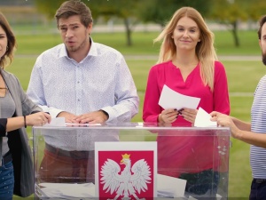 Niemiecki publicysta poucza, jak „międzynarodowe media mają pisać o wyborach w Polsce”