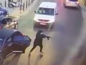 Strzelanina z użyciem kałasznikowów we Francji. Policja przyznaje, że nie radzi sobie z wojnami gangów