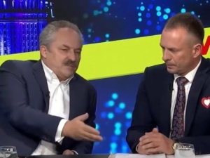 Niech mi pan wyjaśni dlaczego w Orlenie był zatrudniony Joschka Fischer?!. Polityk PO zamilkł