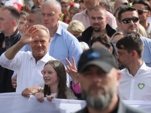 100 tys. demonstrantów na Marszu Miliona Serc? Policja zabiera głos
