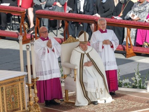 Papież przewodniczył Mszy św. na otwarcie Synodu Biskupów: Matka Kościół zawsze potrzebuje oczyszczenia, bycia «odbudowaną»