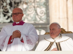 Nowa papieska adhortacja Laudate Deum: Człowiek stawiający siebie w miejsce Boga zagrożeniem dla samego siebie