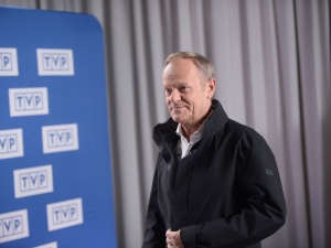 Debata w TVP. Element garderoby Tuska przykuł uwagę widzów. „Duży błąd”