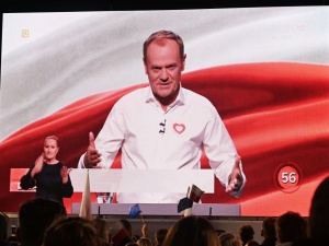 Ekspert: Panie Tusk, bardzo nieodpowiedzialnie Pan poczynasz