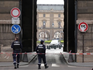 AFP: Francja w strachu przed atakami; kolejne ewakuacje obiektów w Paryżu