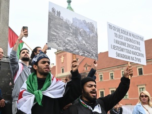 Polski Żyd po antysemickich ekscesach na marszu w Warszawie: Trzaskowski nie rozwiązał, milczą gminy żydowskie