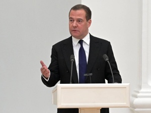 Dmitrij Miedwiediew: Polsce grozi bezpośrednia konfrontacja z Rosją