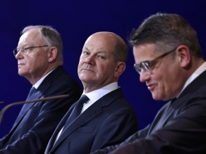 „Kwestia migracji stanowi obecnie zdecydowanie największy problem dla Niemców”