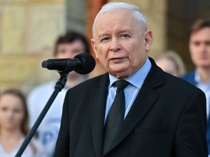 Według Mastalerka i Ardanowskiego Jarosław Kaczyński powinien oddać władzę w partii. Prezes PiS odpowiada