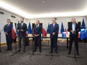 Likwidacja CBA, rotacyjni marszałkowie, dwóch wicepremierów. Oto szczegóły umowy koalicyjnej opozycji