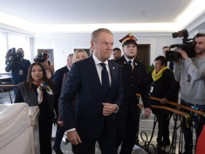 KO złoży swój projekt dotyczący przerywania ciąży