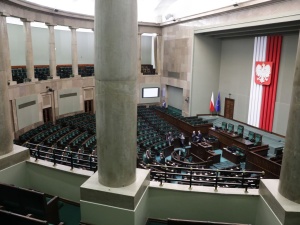 Karetka w Sejmie. Nowo wybrany poseł rozpoczął kadencję na SOR
