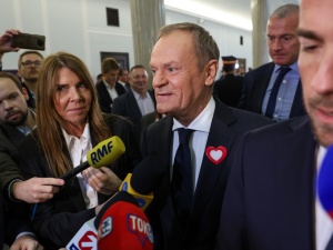 KE wypłaci zaliczkę z KPO wynegocjowaną przez PiS, „kiedy stery obejmie Tusk”