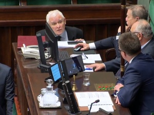 Spięcie Szymona Hołowni z Jarosławem Kaczyńskim. Nieoficjalnie: To miał powiedzieć prezes PiS [WIDEO]