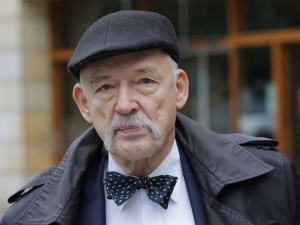 Janusz Korwin-Mikke trafił do szpitala. Polityk zabrał głos
