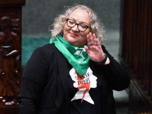 „Ekipa Tuska zaraz podpisze pakt migracyjny”. Patryk Jaki pyta, gdzie jest Marta Lempart 