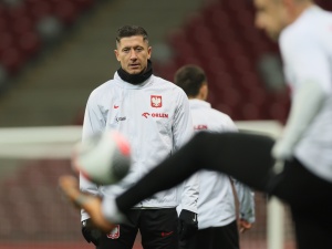 Legendarny piłkarz nie wytrzymał. Wprost powiedział co zrobiłby z Robertem Lewandowskim