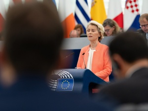 „To była nieuprawniona ingerencja Komisji Europejskiej w proces demokratyczny w Polsce”