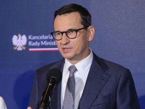 Opozycja chce postawić Glapińskiego przed Trybunałem Stanu. Premier zabrał głos