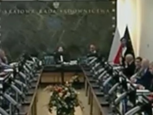 Awantura na posiedzeniu KRS: „Doszło do zawłaszczenia cudzego krzesła” [WIDEO]