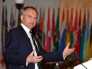 Andrew Michta: Via Carpatia, Via Baltica, CPK powinny być priorytetem dla NATO