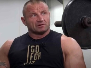 Pudzianowski zwrócił się do Lewandowskiego. Chodzi o incydent na boisku 
