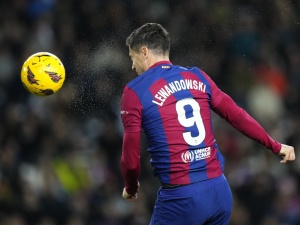 Hiszpanie mają dość Lewandowskiego? W mediach aż huczy od plotek 
