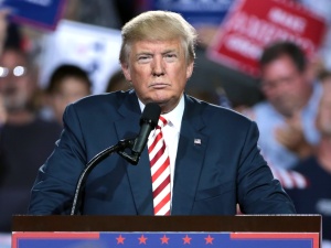 Donald Trump: Nie będę dyktatorem, poza pierwszym dniem prezydentury