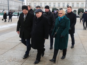 Miesięcznica katastrofy smoleńskiej. Lotna Brygada Opozycji chciała zakłócić uroczystość