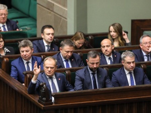 Zbigniew Kuźmiuk: Tusk i jego koalicjanci milczą po przyjęciu przez UE paktu migracyjnego