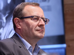 Prof. Antoni Dudek ostrzega przed końcem demokracji w wyniku działań Tuska