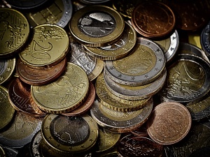 Brytyjski think-tank: Rozpoczęła się kampania wpychania Polski do strefy euro