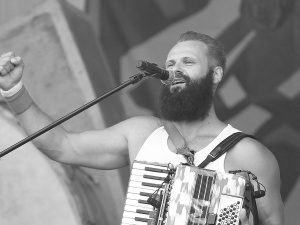 Witek Muzyk Ulicy nie żyje. Znany artysta miał 42 lata