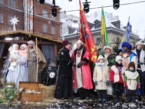 Orszaki Trzech Króli na ulicach miast w całej Polsce