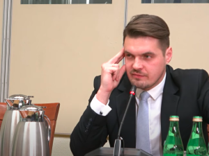 Tyrada Wypija na posiedzeniu komisji śledczej. Jabłoński: „Mnóstwo sprzeczności w zeznaniach” 