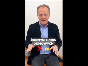 Ministerstwo likwiduje prace domowe. Tusk nie kryje swojej radości 