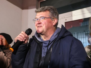 Wąsik reaguje na wpis Hołowni i publikuje zdjęcie