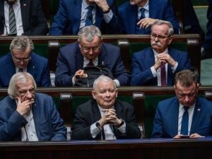 PiS alarmuje Radę Europy: W Polsce stosowano tortury