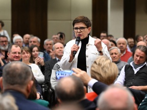 Afera o lustro. Beata Szydło: „W tym widać strach”