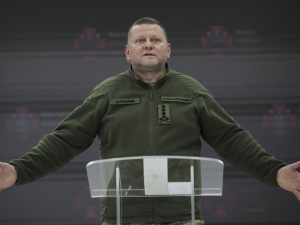 Zmiana dowódcy wojsk świadczy o zmianie orientacji zewnętrznej Zełenskiego: Z USA na Niemcy