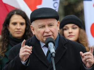 Kaczyński o rządzie Tuska: Do Berlina? Lepiej jeszcze dalej 