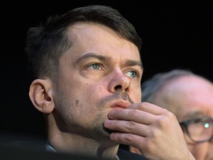 Protestujący w Dorohusku rolnicy przygotowali kukłę Kołodziejczaka z pachołkiem na głowie [FOTO]