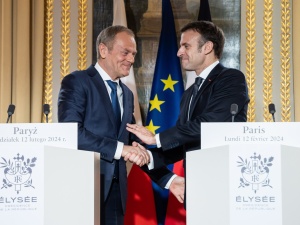 Tusk w Paryżu. „Jak najszybsza rewitalizacja wzajemnych stosunków”